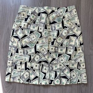 Mini Skirt with Pleated Hem Dollar Sign Print size Small
